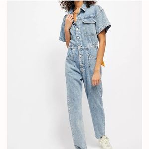 ⭐️We The Free People Marci Coveralls Jumpsuit Denim Powder Blue medium⭐️